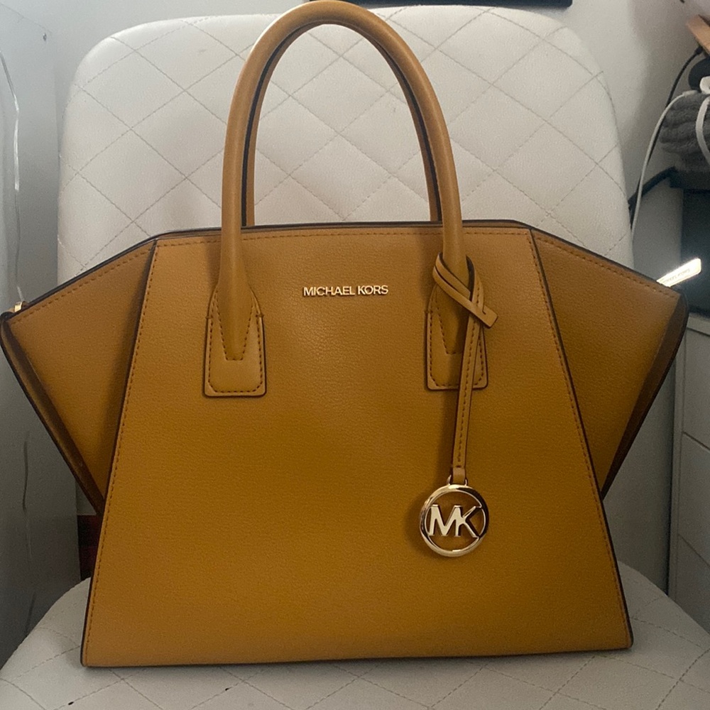 Michael Kors Avril Purse Marigold